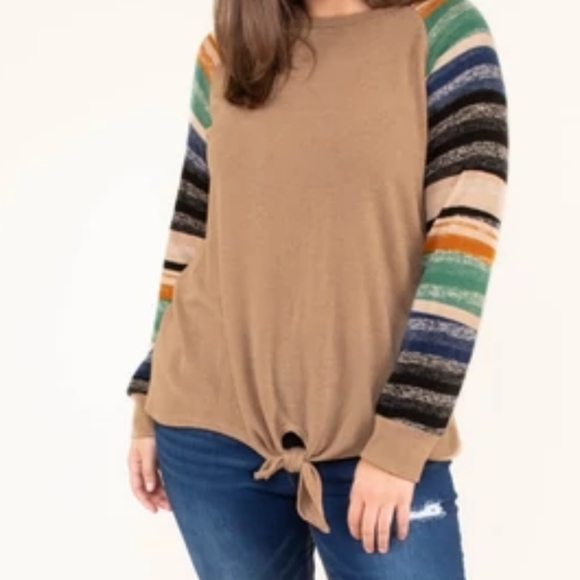 sassy Tops - New ♥️ ADORABLE neutral color with multi colors sleeves tied top 1x